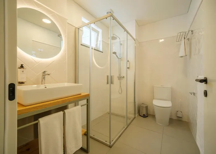 Azimute 4 - T0 Moderno Centro Historico Angra * アングラ・ド・エロイーズモ