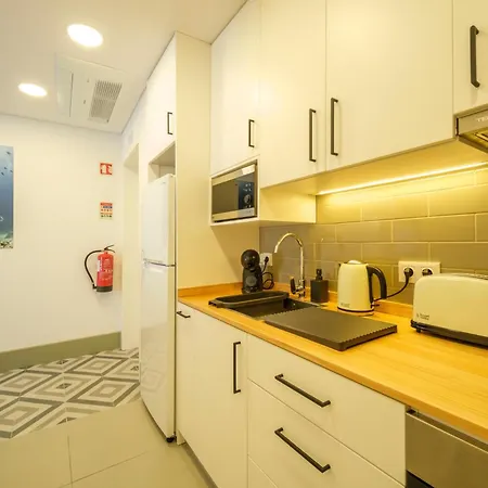 Azimute4 T0 Moderno Centro Historico Angra Angra do Heroísmo