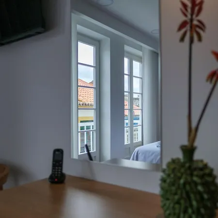 Azimute 4 - T0 Moderno Centro Historico Angra * 앙그라두에루이스무